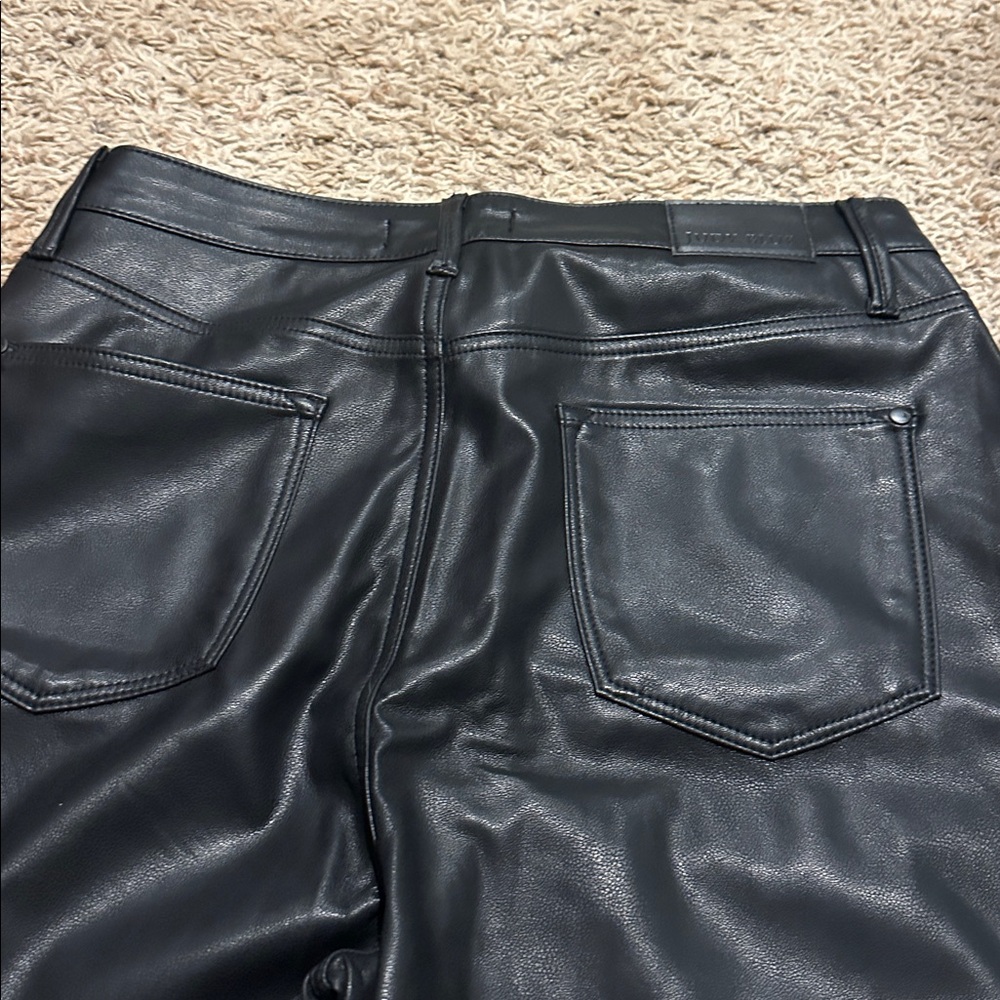 Pants - Picture 4 of 7